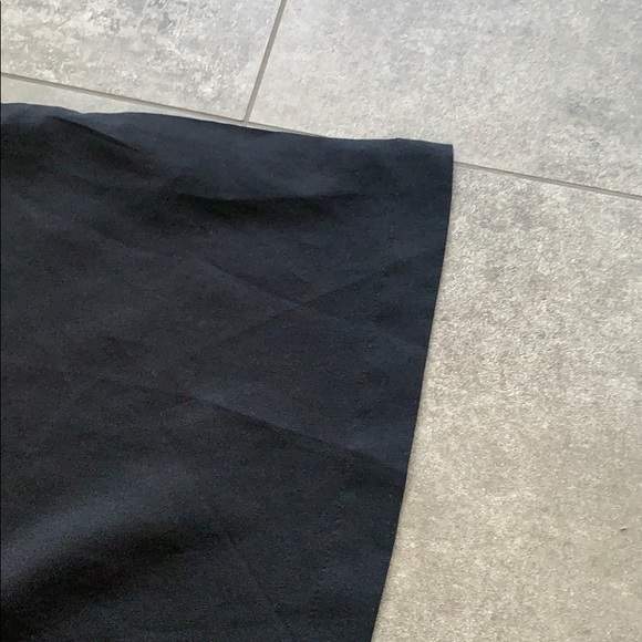 Boxy Top 🖤 - Picture 3 of 5